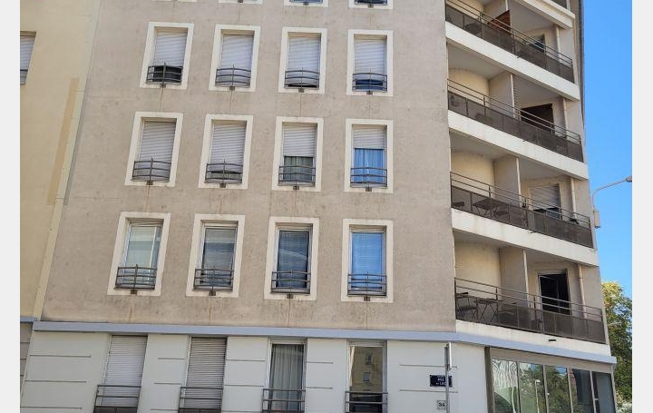 Appartement P2   LYON  42 m2 199 000 € 